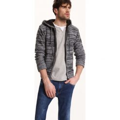 SWETER DŁUGI RĘKAW MĘSKI Z ZAMKIEM. Swetry rozpinane marki TOP SECRET. W wyprzedaży za 59.99 zł.