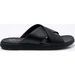 Clarks - Klapki. Klapki marki Clarks. W wyprzedaży za 239.90 zł.