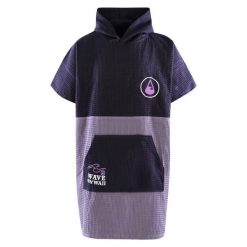 Ponczo Wave Hawaii Travel Ponczo El Yaque S - M WH4052 Wielokolorowy 95 x 75 cm. Szare szlafroki WAVE HAWAII, m, bez wzorów, bez ramiączek, bez kaptura. Za 260.00 zł.