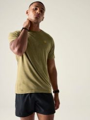 Dare 2b Koszulka funkcyjna "Persist" w kolorze khaki rozmiar: S. Brązowe t-shirty sportowe Dare 2B, bez wzorów, z materiału, bez ramiączek, outdoorowe. Za 52.42 zł.
