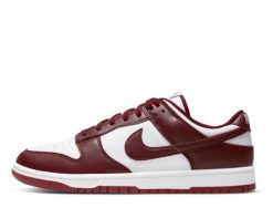 Nike Dunk Low Retro "Team Red" Sneakersy męskie. Białe buty sportowe casual Nike, bez wzorów, z jeansu, bez zapięcia. Za 399.99 zł.