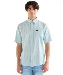 MESKA KOSZULA WRANGLER SS 1 PKT SHIRT FORGET ME NOT 112378046. Koszule Wrangler, s, bez wzorów, bez kołnierzyka, bez ramiączek. Za 119.99 zł.
