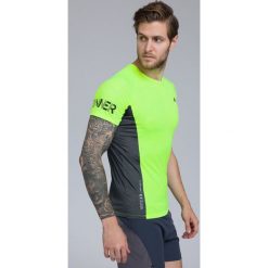 Koszulka treningowa męska TSMF261 - soczysta zieleń neon. Bielizna termoaktywna marki 4F. W wyprzedaży za 69.99 zł.