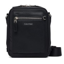 Saszetka Calvin Klein. Czarne saszetki i nerki CALVIN KLEIN, bez wzorów. Za 329.99 zł.