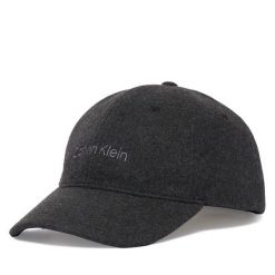Czapka z daszkiem Calvin Klein. Czarne czapki z daszkiem CALVIN KLEIN, bez wzorów. Za 209.99 zł.