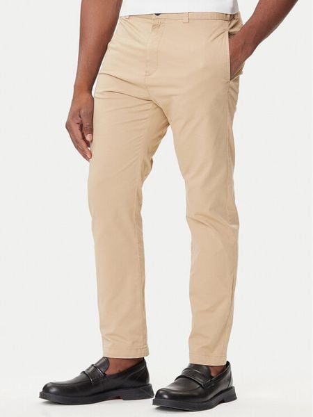 HUGO Chinosy David251D 50530886 Beżowy Slim Fit. Brązowe eleganckie spodnie Hugo, m, z bawełny. Za 364.99 zł.