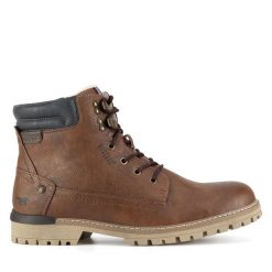 Trzewiki Mustang. Brązowe botki sznurowane Mustang, bez wzorów, bez obcasa, bez zapięcia. Za 359.99 zł.