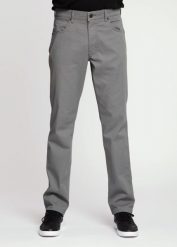 WRANGLER GREENSBORO MĘSKIE SPODNIE MATERIAŁOWE IRON GREY W15QNDM16 112338192. Szare spodnie materiałowe Wrangler, l, bez wzorów, z materiału. Za 239.99 zł.
