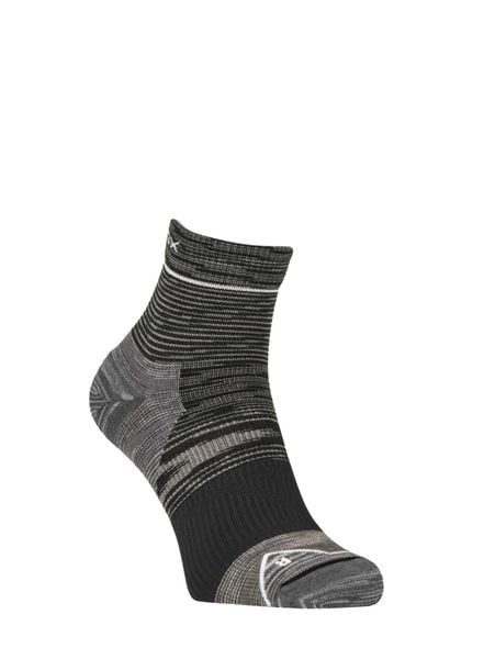 Skarpety merino męskie Ortovox Alpine Quarter Socks. Czarne skarpety ORTOVOX, bez wzorów, z materiału. Za 108.89 zł.