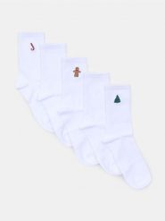 Prążkowane skarpetki 5 pack - biały. Białe skarpety Sinsay, bez wzorów, prążkowane. Za 19.99 zł.