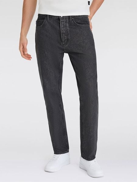 HUGO Dżinsy "Jonah" - Regular fit - w kolorze ciemnoszarym rozmiar: W34/L32. Szare jeansy Hugo, l. Za 275.40 zł.