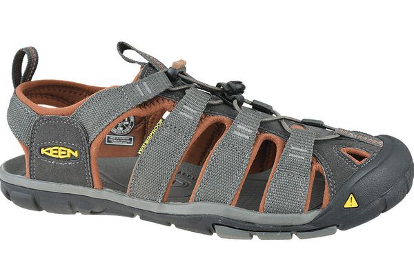 Buty trekkingowe męskie Keen Clearwater Cnx. Brązowe buty turystyczne Keen, bez wzorów, z materiału, bez zapięcia, trekkingowe. Za 659.00 zł.