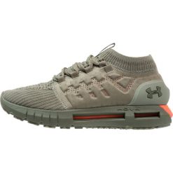 Under Armour HOVR PHANTOM LOW Obuwie do biegania treningowe olive. Buty treningowe marki Under Armour, z materiału. Za 589.00 zł.