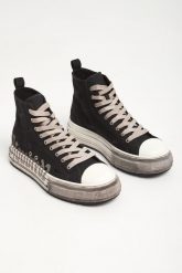 Trampki męskie DSQUARED2. Buty sportowe casual Dsquared2, m, bez wzorów, bez zapięcia. W wyprzedaży za 1,799.85 zł.