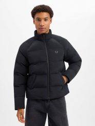 Fred Perry kurtka zimowa Mężczyźni czarny, XL. Czarne kurtki Fred Perry, na zimę, m, bez wzorów, bez kaptura. Za 1,399.95 zł.