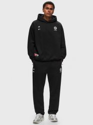 Adidas Spodnie dresowe w kolorze czarnym rozmiar: XS. Czarne spodnie treningowe długie Adidas, xs, bez wzorów, z dresówki. Za 161.95 zł.