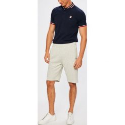 Fila - Szorty. Krótkie spodenki sportowe marki Fila. W wyprzedaży za 149.90 zł.