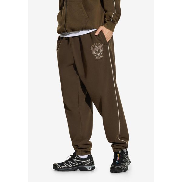 Spodnie dresowe męskie Prosto Athletic. Brązowe szorty Prosto., m, bez wzorów, z dresówki. W wyprzedaży za 161.99 zł.