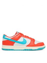 Nike Sneakersy Dunk Low Retro HF5441 601 Czerwony. Czerwone buty sportowe casual Nike, bez wzorów, ze skóry, bez zapięcia. Za 469.99 zł.