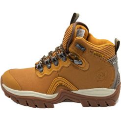 Buty męskie DC Navigator Winter. Brązowe buty trekkingowe DC Shoes, bez wzorów, bez zapięcia, trekkingowe. Za 690.00 zł.
