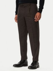 Tommy Hilfiger Chinosy MW0MW45057 Brązowy ciemny Regular Fit. Brązowe eleganckie spodnie Tommy Hilfiger, m, z syntetyku. Za 569.99 zł.