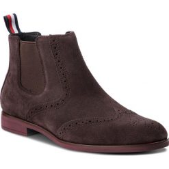 Sztyblety TOMMY HILFIGER - Dressy Casual Suede FM0FM01747 Coffee Bean 212. Sztyblety marki Tommy Hilfiger. Za 599.00 zł.