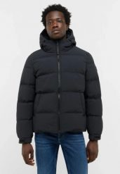 Męska Kurtka zimowa Mustang Style Oakfield Jet Black 1017069 4188. Czarne kurtki Mustang, na zimę, m, bez wzorów, bez kaptura. W wyprzedaży za 249.99 zł.