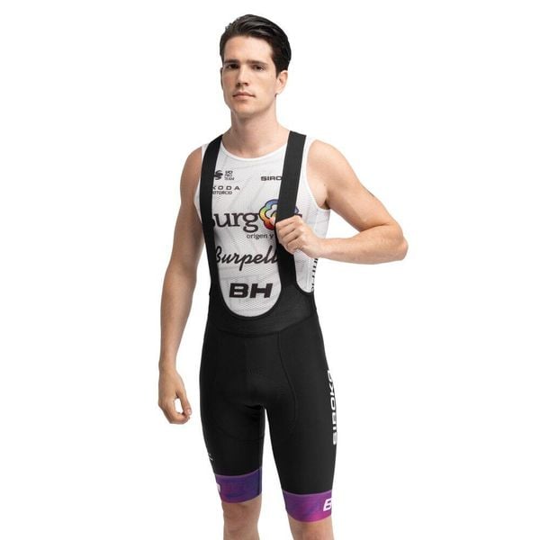 Męskie krótkie spodenki kolarskie z szelkami Burgos Burpellet BH x Siroko Siro. Czarne spodenki rowerowe SIROKO, m, bez wzorów, rowerowe. Za 338.00 zł.