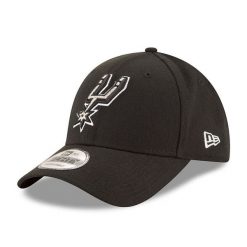 Czapka z daszkiem New Era NBA San Antonio Spurs. Białe czapki z daszkiem New Era, bez wzorów, z poliesteru. Za 167.50 zł.