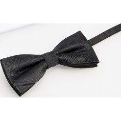 Mucha i poszetka - Czarny. Krawaty i muchy marki Reserved. Za 59.99 zł.
