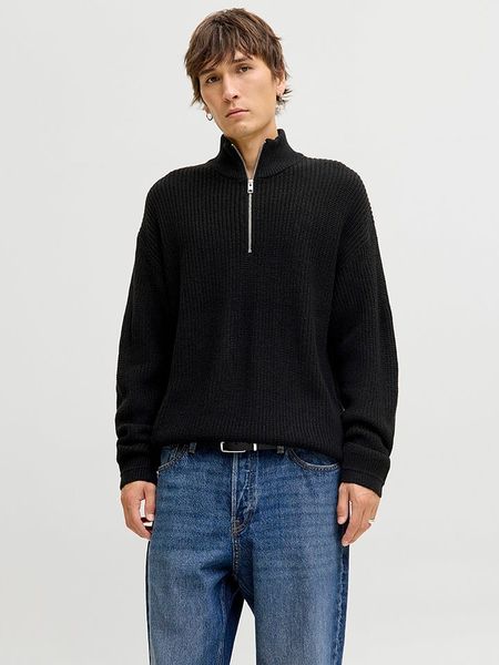 Jack & Jones Sweter "Kaito" w kolorze czarnym rozmiar: S. Czarne swetry nierozpinane Jack & Jones, s, bez wzorów, bez kołnierzyka, bez ramiączek. Za 109.26 zł.