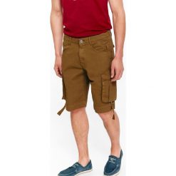 SZORTY MĘSKIE TYPU CARGO. Szorty marki TOP SECRET. W wyprzedaży za 49.99 zł.