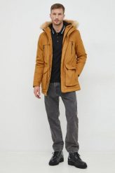 Lyle & Scott kurtka męska kolor żółty zimowa. Żółte kurtki Lyle & Scott, na zimę, l, bez wzorów, z polaru, bez kaptura. W wyprzedaży za 789.99 zł.