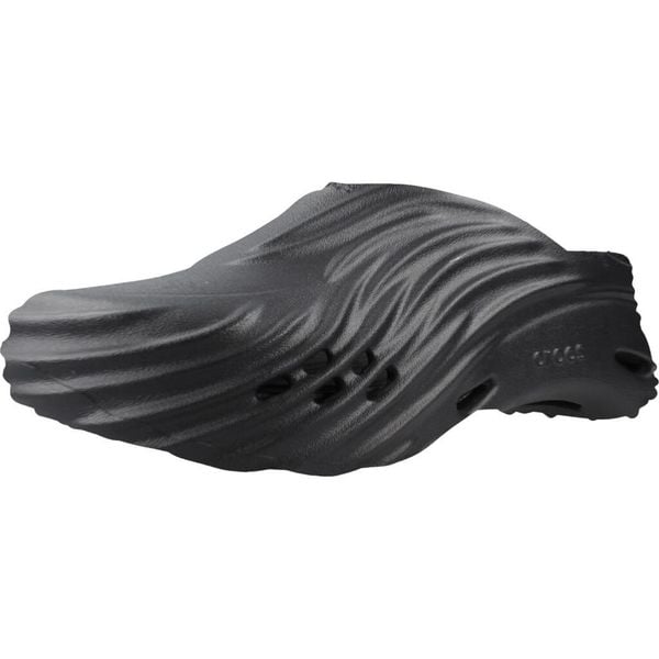 Sandały CROCS 210521C Czarny. Czarne sandały Crocs, z gumy, bez zapięcia. Za 366.99 zł.