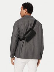 HUGO Nerka 50552291 Czarny. Czarne saszetki i nerki Hugo, bez wzorów, ze skóry. Za 597.99 zł.