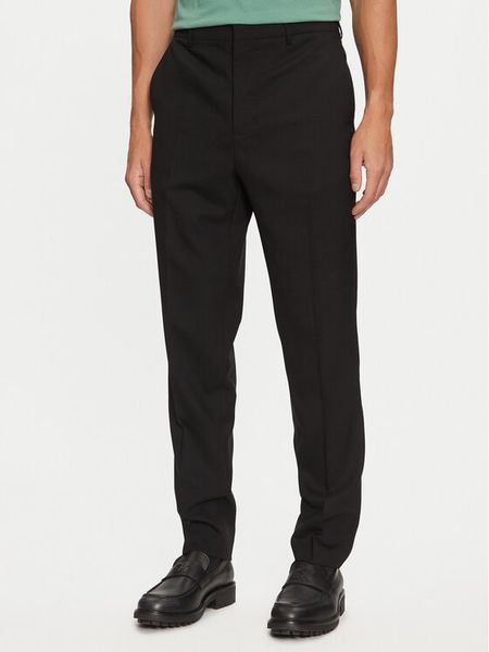 AMI Paris Spodnie materiałowe HTR013.WV0044 Czarny Regular Fit. Czarne spodnie materiałowe AMI PARIS, m, bez wzorów, z materiału. Za 1,389.00 zł.