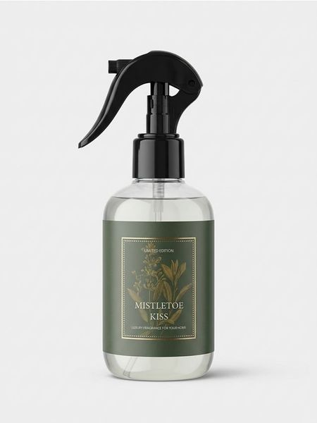 Perfumy do wnętrz Mistletoe Kiss - zielony. Perfumy męskie Sinsay. Za 17.99 zł.