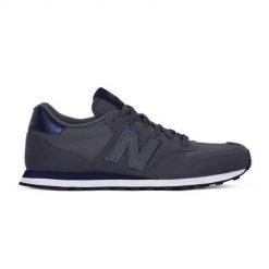 Buty do chodzenia męskie New Balance 500. Szare espadryle New Balance, bez wzorów, z materiału, bez obcasa, na płaskiej podeszwie, bez zapięcia. Za 319.99 zł.