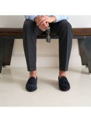 British Passport Skórzane mokasyny "Tassel" w kolorze granatowym rozmiar: 43. Niebieskie botki sznurowane British Passport, bez wzorów, ze skóry, bez obcasa, bez zapięcia. Za 448.99 zł.