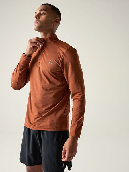 Dare 2b Koszulka trekkingowa "Power Up IV" w kolorze pomarańczowym rozmiar: L. Pomarańczowe t-shirty sportowe Dare 2B, bez wzorów, z materiału, bez ramiączek, outdoorowe. Za 104.95 zł.