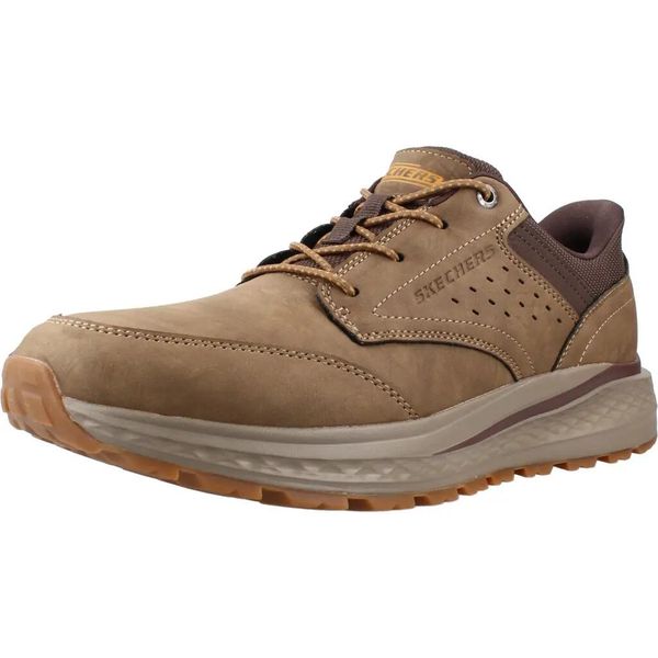 Buty SKECHERS 211448S Brązowy. Brązowe buty turystyczne Skechers, bez wzorów, z syntetyku, bez zapięcia, na fitness i siłownię. Za 361.99 zł.