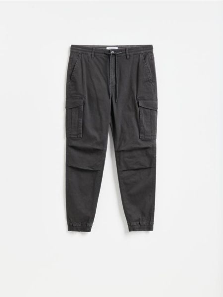 Spodnie jogger cargo - ciemnoszary. Szare joggery i bojówki Reserved, l, bez wzorów, z bawełny. Za 159.99 zł.