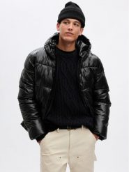 Gap Kurtka zimowa 816437-01 Czarny Regular Fit. Czarne kurtki GAP, na zimę, m, bez wzorów, z syntetyku, bez kaptura. Za 469.99 zł.
