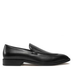 Półbuty BOSS. Czarne eleganckie półbuty Boss, bez wzorów, bez obcasa, bez zapięcia. Za 919.99 zł.
