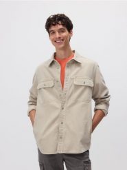 Denimowa koszula regular fit - jasnoszary. Szare koszule Reserved, l, bez wzorów, z denimu, bez kołnierzyka, bez ramiączek. Za 149.99 zł.