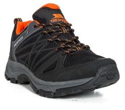 Buty trekkingowe Trespass Fisk. Brązowe buty turystyczne Trespass, bez wzorów, z materiału, bez zapięcia, trekkingowe. Za 258.65 zł.