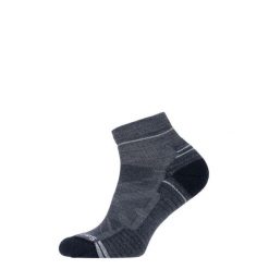 Skarpety trekkingowe Smartwool Hike Light Cushion Ankle s. Czarne skarpety Smartwool, bez wzorów, z wełny. Za 84.99 zł.