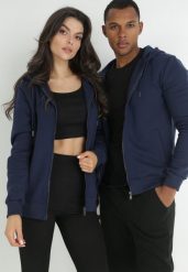 Granatowa Bluza Klymaera. Niebieskie bluzy Born2be, m, bez wzorów, z jeansu, z kapturem. W wyprzedaży za 76.49 zł.