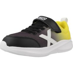 Buty MUNICH MINI LETA 03 Czarny. Czarne buty turystyczne munich, bez wzorów, z materiału, bez zapięcia, na fitness i siłownię. Za 164.99 zł.