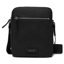 Saszetka Calvin Klein. Czarne saszetki i nerki CALVIN KLEIN, bez wzorów. Za 369.99 zł.
